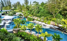 Novotel Phuket Karon Beach Resort And Spa